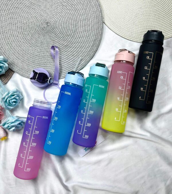 BOUTEILLE D'EAU COLORÉ